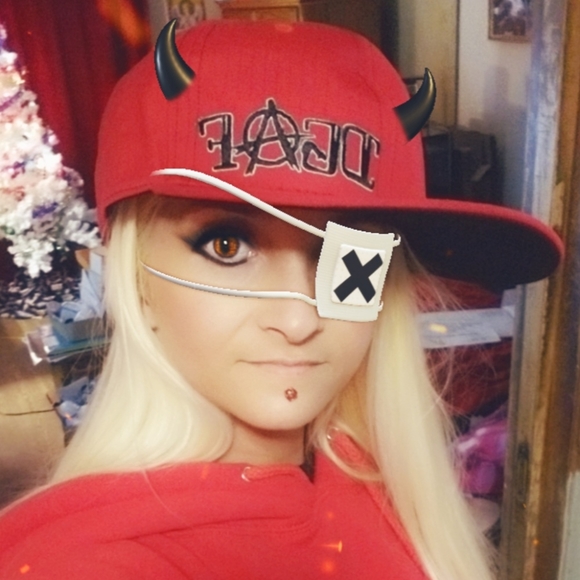 Meet your Posher, Angie - Picture 4 of 8